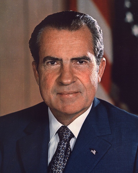 Official presidential portrait of Nixon.
